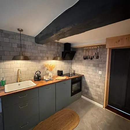 Poppy - Daillet Apartment Grône