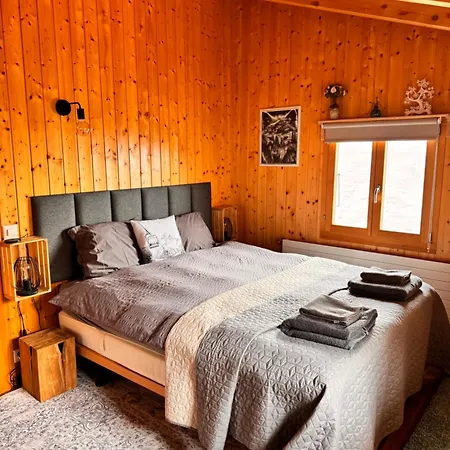 Poppy - Daillet Apartment Grône